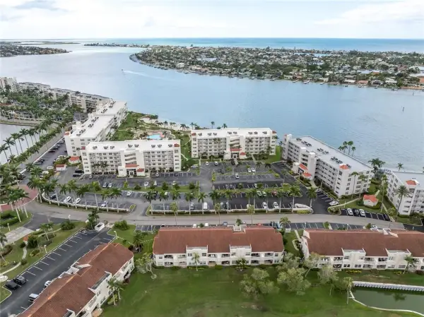 6000 Bahia Del Mar Circle, Unit 131, Tierra Verde, FL, 33715