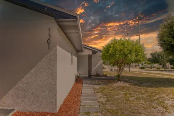 1301 Woodbine Street, Clearwater, FL, 33755
