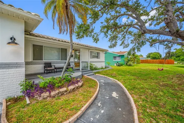 6219 Hampton Drive N, St Petersburg, FL, 33710