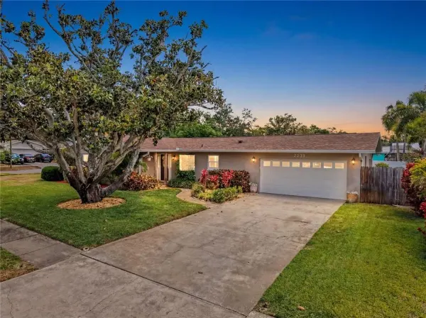 2233 Glenmoor Road N, Clearwater, FL, 33764