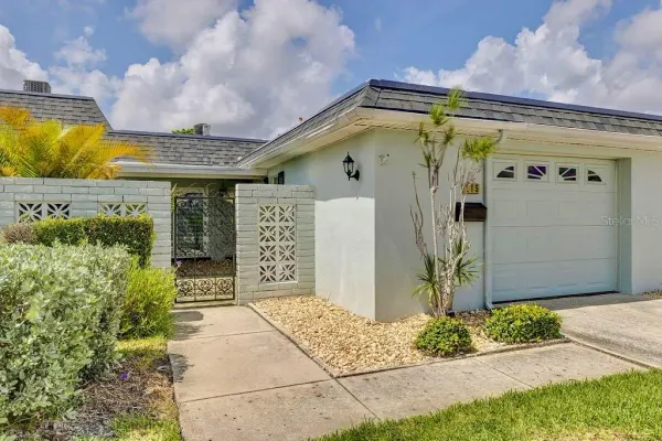 215 Boca Ciega Point Boulevard N, Unit 3, St Petersburg, FL, 33708