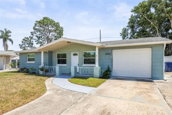 4704 Koala Drive, Holiday, FL, 34690