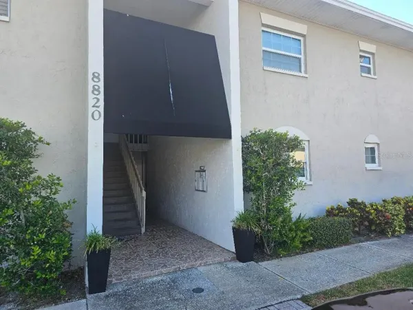 8820 Bay Pointe Drive, Unit 102, Tampa, FL, 33615