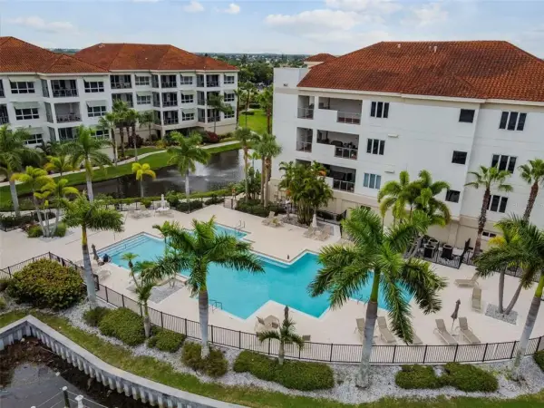 1038 Bellasol Way, Unit 403, Apollo Beach, FL, 33572