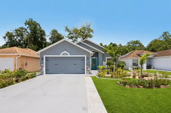 8709 Busch Oaks Street, Tampa, FL, 33617