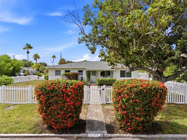 6765 3rd Avenue N, St Petersburg, FL, 33710