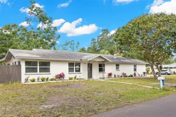 1431 57th Street S, Gulfport, FL, 33707