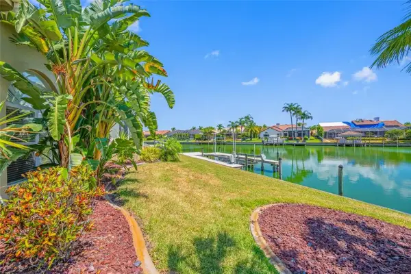 9801 Compass Point Way, Tampa, FL, 33615