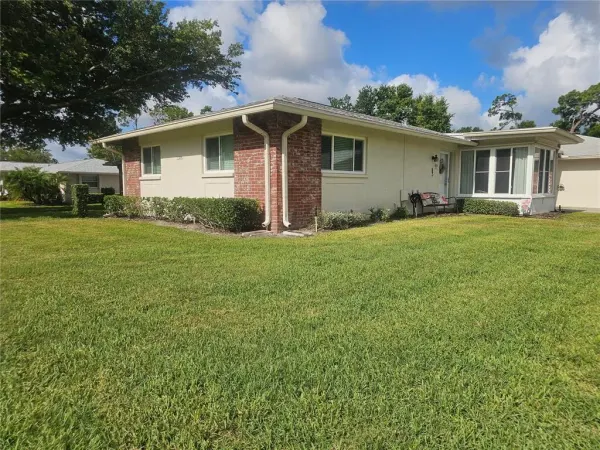 1009 Queen Anne Drive, Unit B, Palm Harbor, FL, 34684