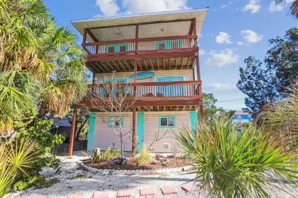 12201 Gulf Boulevard, Treasure Island, FL, 33706