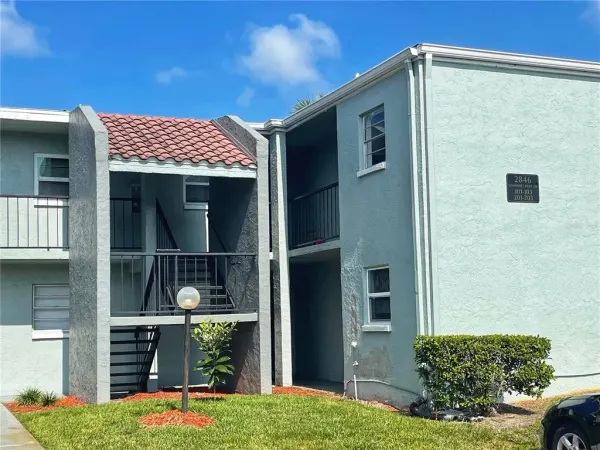 2846 Somerset Park Drive, Unit 201, Tampa, FL, 33613