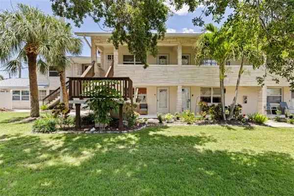 109 16th Avenue, Unit 3, Indian Rocks Beach, FL, 33785