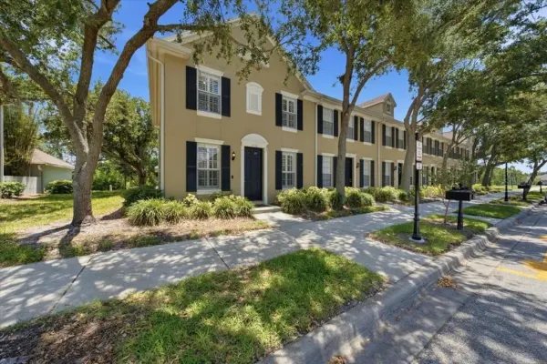 9530 W Park Village Drive, Tampa, FL, 33626