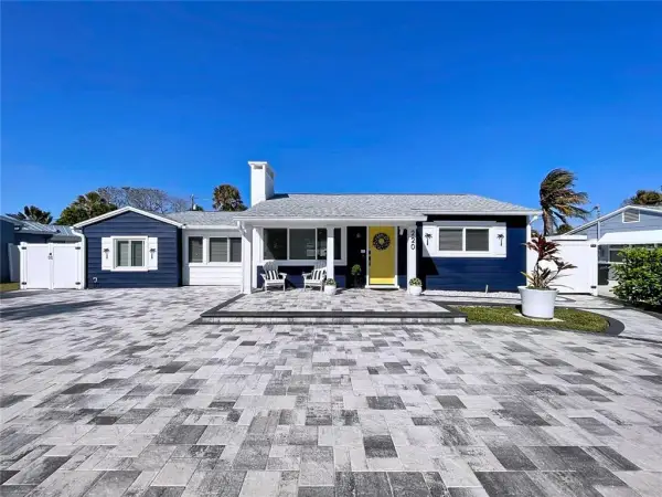 220 40th Avenue, St Pete Beach, FL, 33706