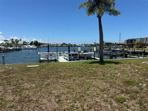 1000 Apollo Beach Boulevard, Unit 204, Apollo Beach, FL, 33572