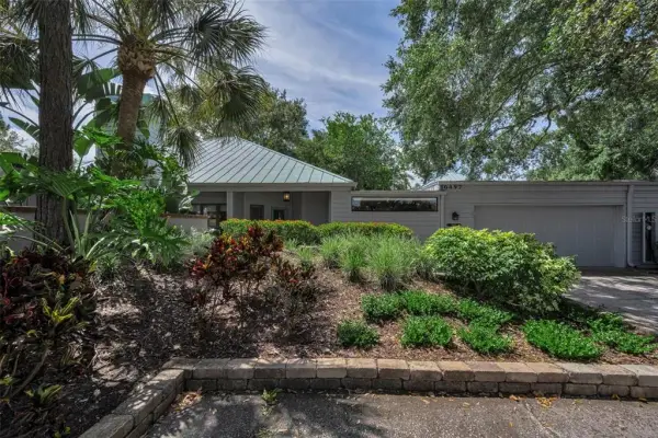 10497 Longwood Drive, Seminole, FL, 33777