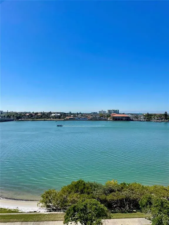 7882 Sailboat Key Boulevard S, Unit 503, South Pasadena, FL, 33707