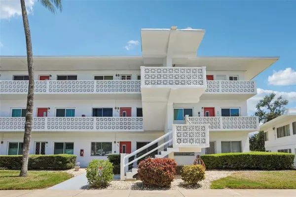 11225 82nd Avenue, Unit 102, Seminole, FL, 33772