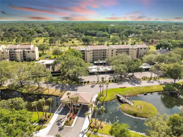 13626 Greenfield Drive, Unit 201, Tampa, FL, 33618