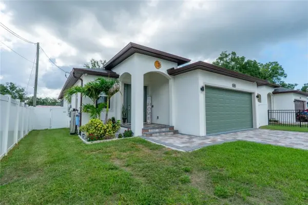 8307 N Gomez Avenue, Tampa, FL, 33614