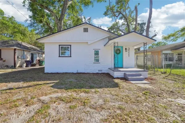 2111 E Ellicott Street, Tampa, FL, 33610