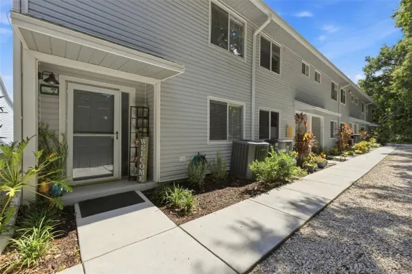 500 New York Avenue, Unit 7, Dunedin, FL, 34698