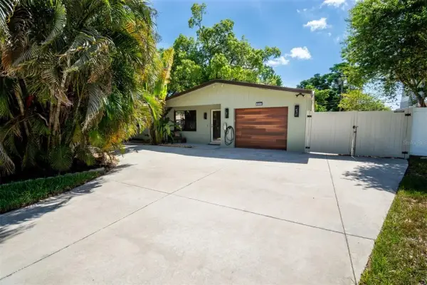 995 Emerson Drive, Dunedin, FL, 34698
