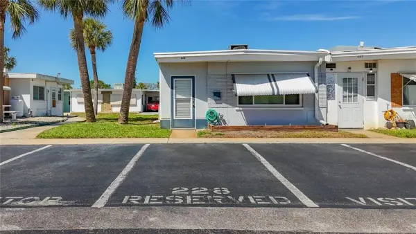 250 Rosery Road NW, Unit 228, Largo, FL, 33770