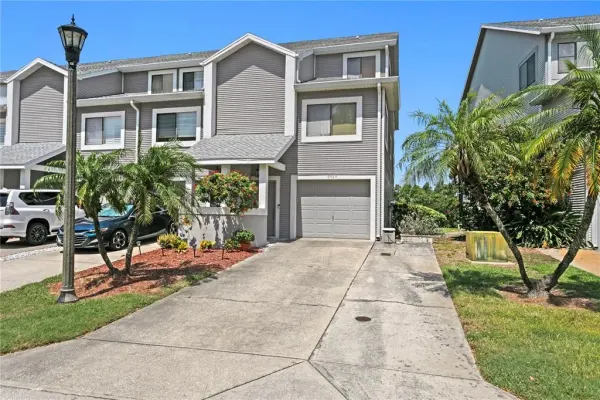 9564 Tara Cay Court, Seminole, FL, 33776