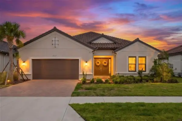 4727 Freccia Loop, Wesley Chapel, FL, 33543