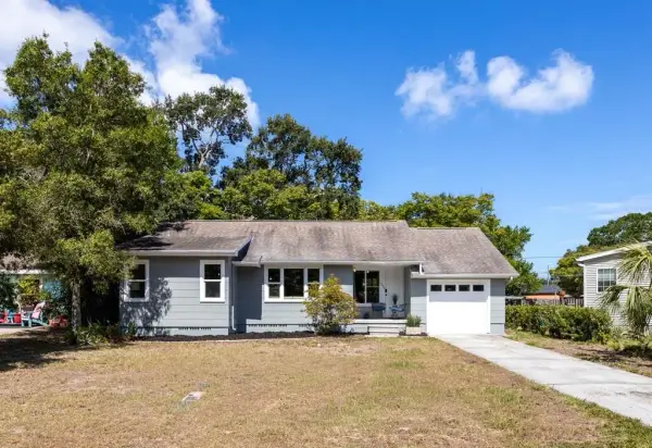 1024 Michigan Dr E, Dunedin, FL, 34698