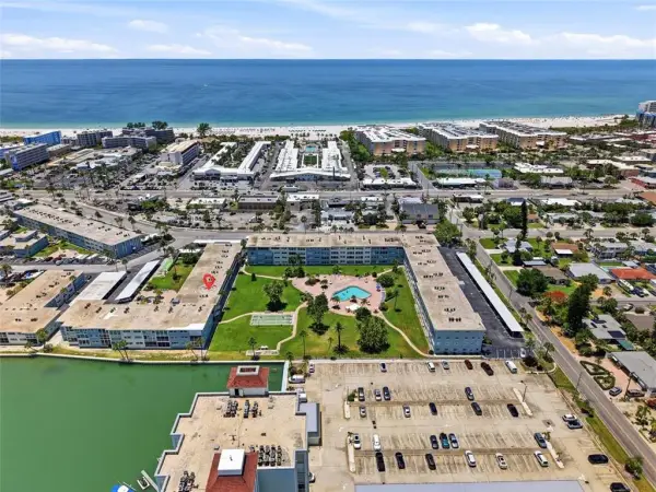 6201 2nd Street E, Unit 106, St Pete Beach, FL, 33706