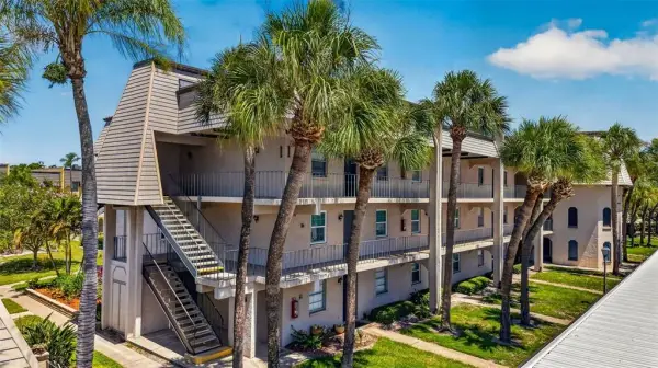 8693 Bardmoor Boulevard, Unit 301b, Largo, FL, 33777