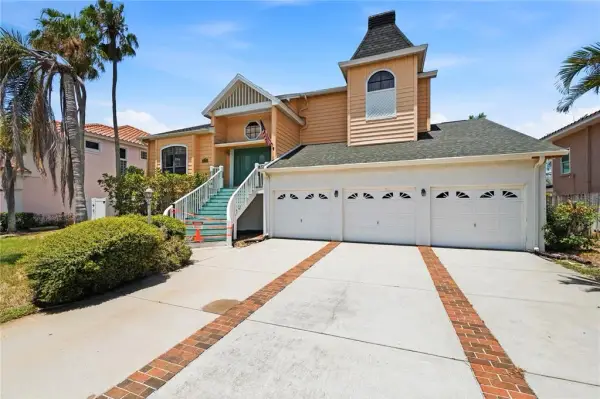 1136 3rd Avenue S, Tierra Verde, FL, 33715
