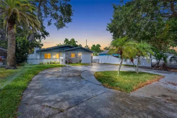 8170 22nd Avenue N, St Petersburg, FL, 33710