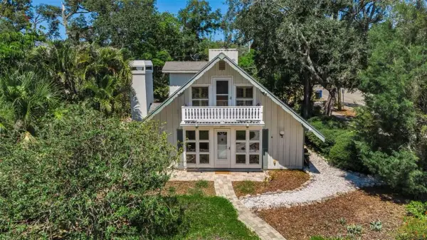 380 Colonial Court, Dunedin, FL, 34698