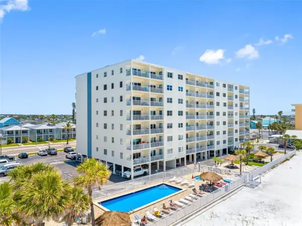 13500 Gulf Boulevard, Unit 605, Madeira Beach, FL, 33708