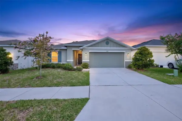 9972 Mesic Woods Avenue, Seffner, FL, 33584