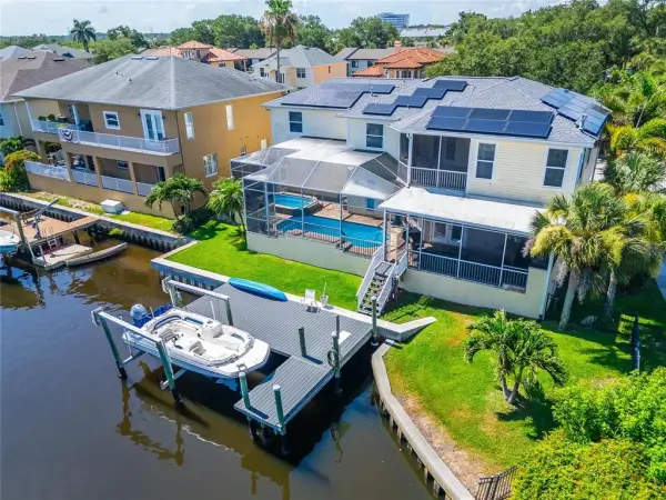 339 Manatee Lane, Tarpon Springs, FL, 34689