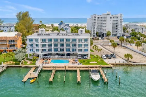 10091 Gulf Boulevard, Unit 202e, Treasure Island, FL, 33706