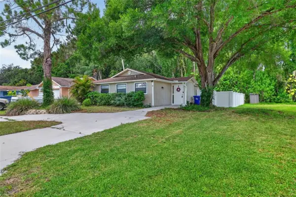 9 Freshwater Drive, Palm Harbor, FL, 34684