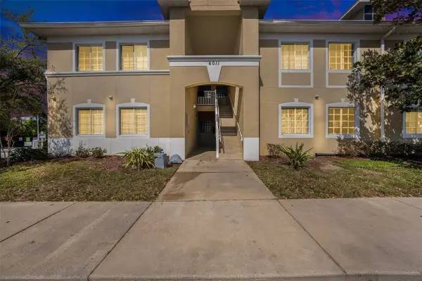 6011 Skydale Way, Unit 101, Riverview, FL, 33578