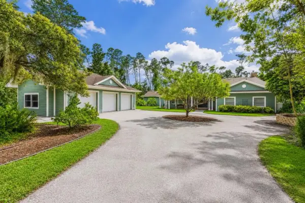 967 Pine Hill Road, Palm Harbor, FL, 34683