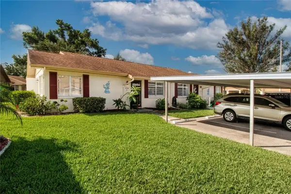 1828 Foxhunt Drive, Unit A, Sun City Center, FL, 33573