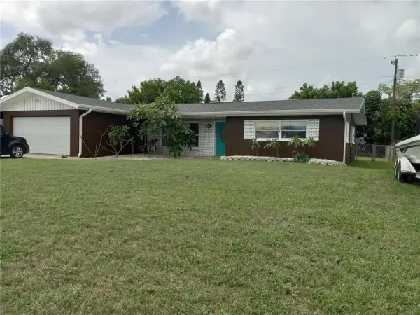 240 Regina Drive S, Largo, FL, 33770