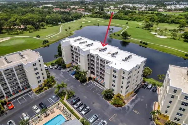 1200 Country Club Drive, Unit 1301, Largo, FL, 33771