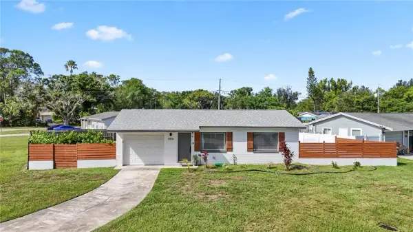 5856 Mckee Lake Drive N, St Petersburg, FL, 33709