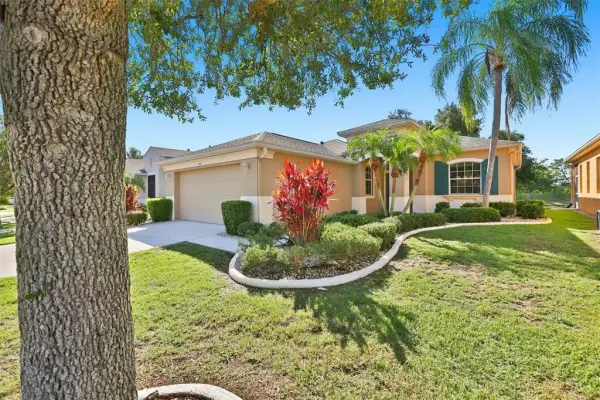 838 King Leon Way, Sun City Center, FL, 33573