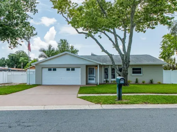 11883 108th Avenue, Largo, FL, 33778
