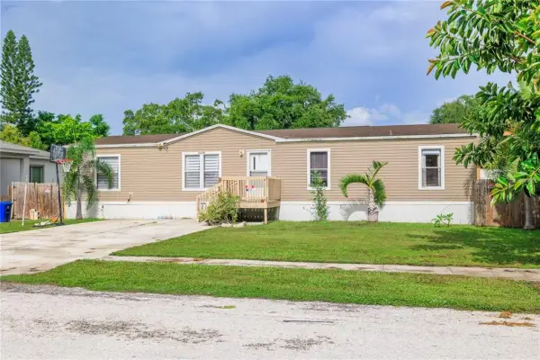 12275 Cross Street, Largo, FL, 33773